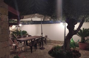 Classic Villa, Patio | Outdoor dining - Il Marchese di Trani - Villa Luxury (Bisceglie)