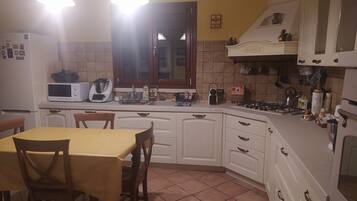 Villa Classique, patio | Cuisine privée
