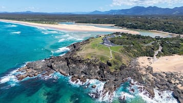 Una playa cerca