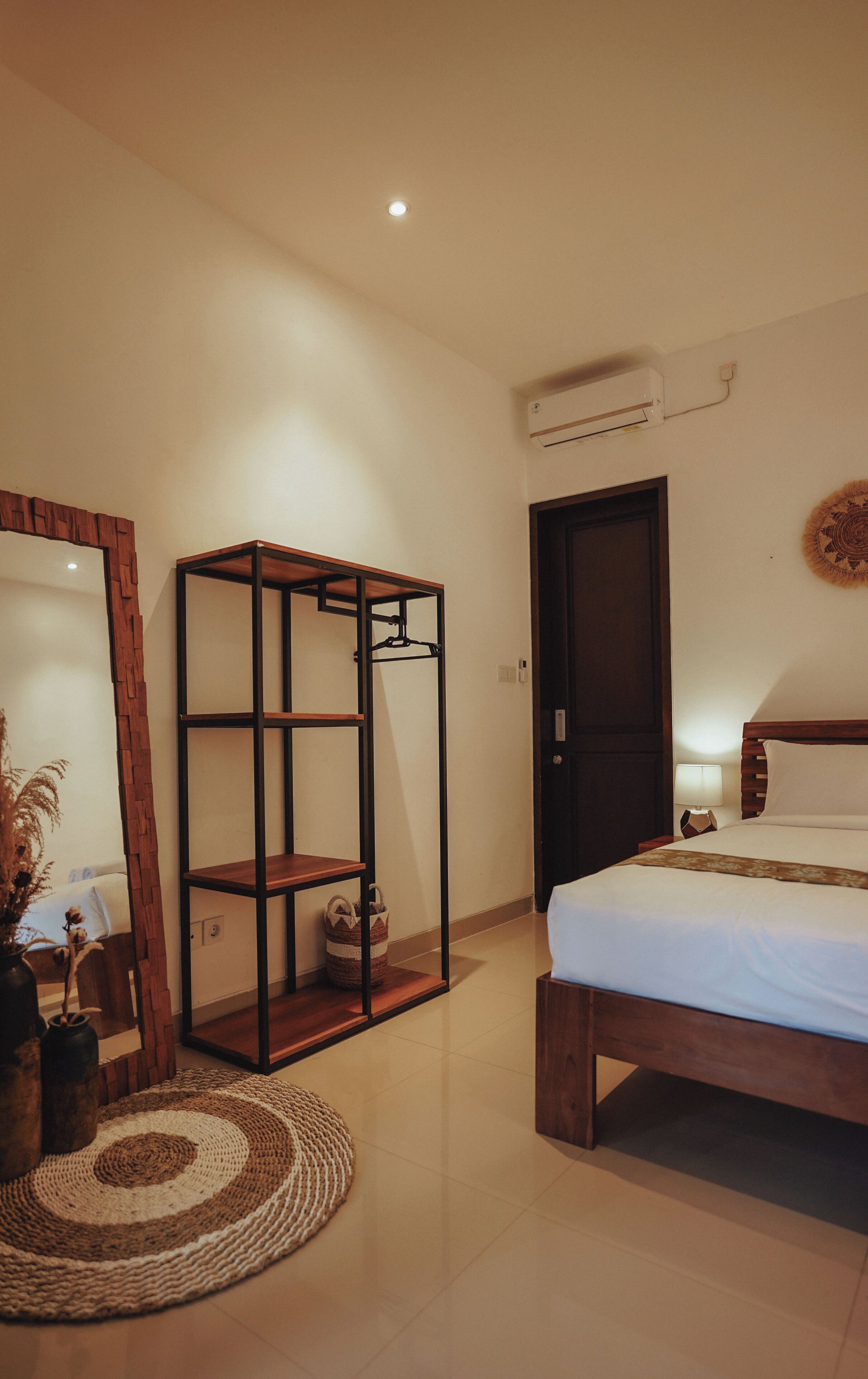 Biệt thự, quang cảnh hồ bơi