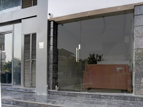 Townhouse Oak Railway Junction Kota Crosslane