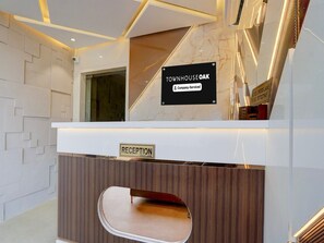 House | Reception
