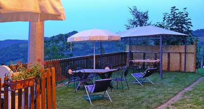 Apartment in Montefortino With Communal Pool