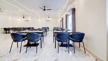 House | Dining