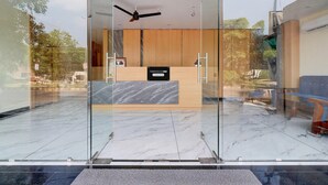 Rumah | Resepsionis