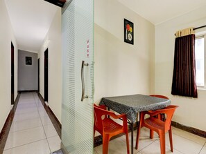 House | Dining