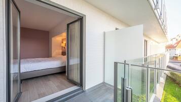 Appartement Classique, 2 chambres | Balcon