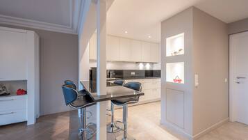 Appartement Classique, 2 chambres | Restauration