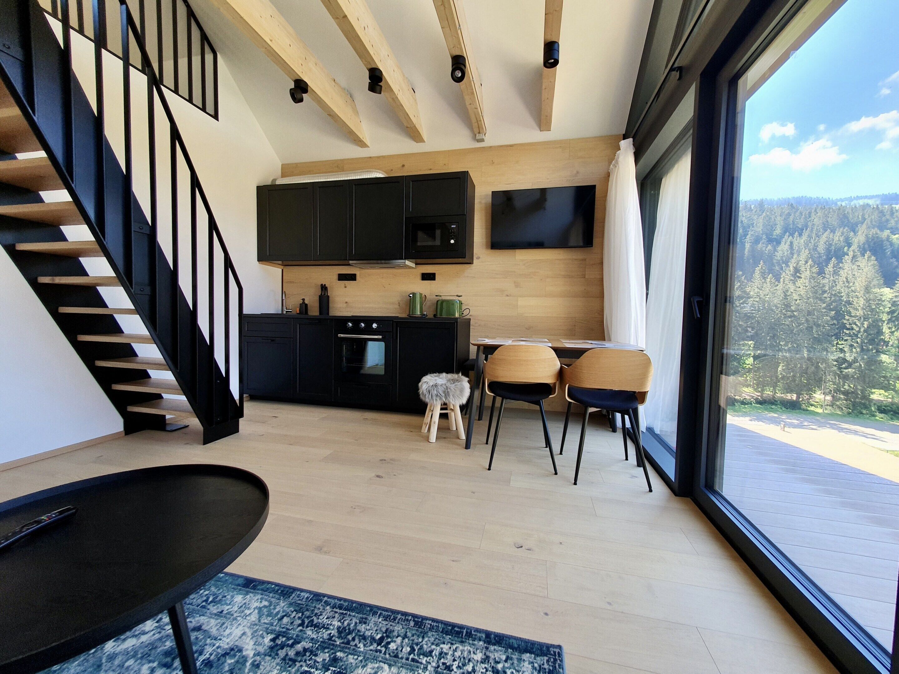 Comfort Apartment, 3 Bedrooms | Private kitchen | Fridge, microwave, oven, dishwasher