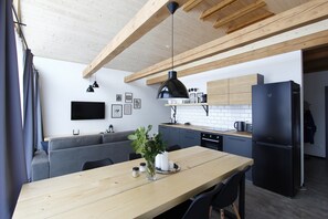 Classic House, 3 Bedrooms | Living room