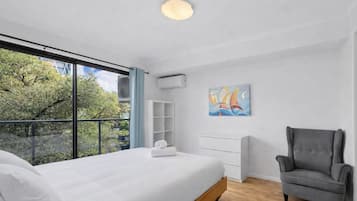Apartment | 1 Schlafzimmer, laptopgeeigneter Arbeitsplatz, Bettwäsche