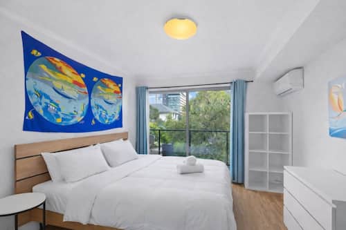 1 bedroom, laptop workspace, bed sheets