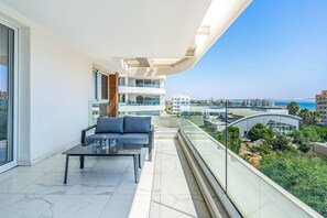 Apartment, 1 Double Bed with Sofa bed, Kitchen, Sea View | Balcony