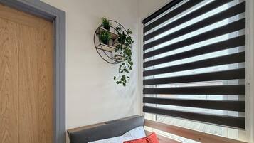 Desk, iron/ironing board, free WiFi, bed sheets