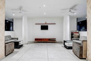 House | Living area - Collection O Rajpipla Bus Terminal (Nandod)