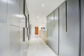 House | Interior - Collection O Rajpipla Bus Terminal (Nandod)