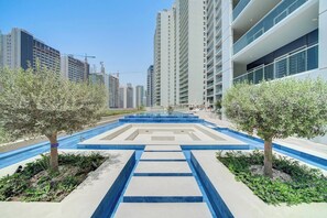 Pool - Vera Residence - 1303 (Dubai)
