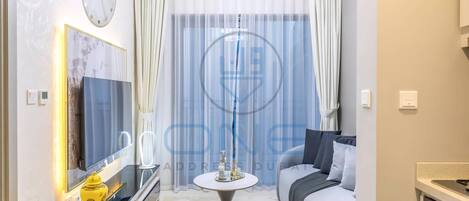In-room safe, iron/ironing board