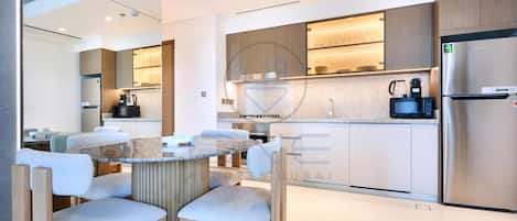Fridge, microwave, oven, stovetop