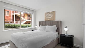 Apartamento | 1 quarto, espaço de trabalho para notebook, roupa de cama