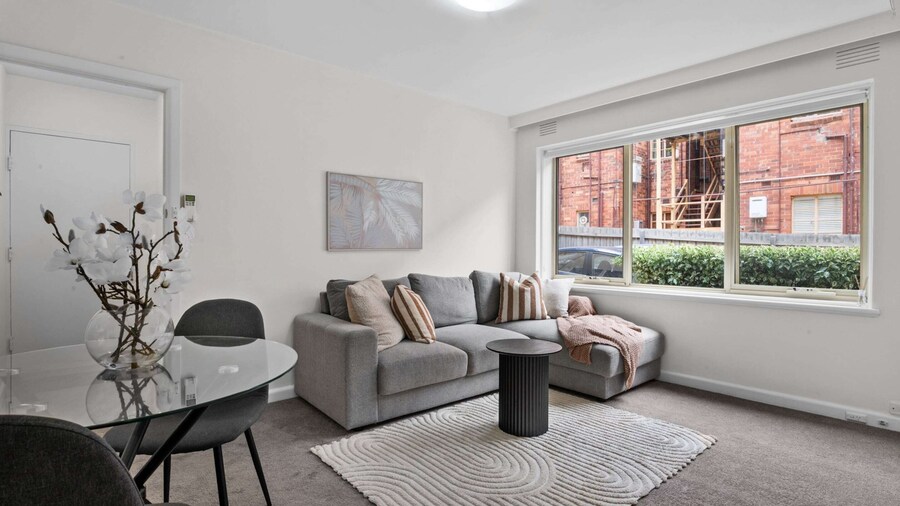 Bright 1-bed Apartment in St Kilda