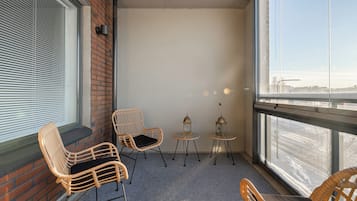 Comfort Apartment, 2 Bedrooms, Lake View | Balcony