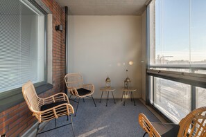 Comfort Apartment, 2 Bedrooms, Lake View | Balcony - Bright 2BR Apartment with Lake Views (Jyväskylä)