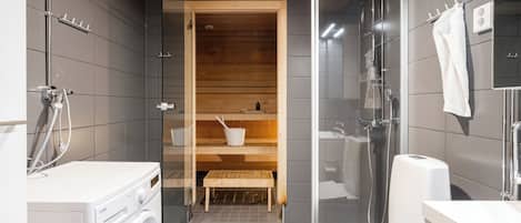 Comfort Apartment, 2 Bedrooms, Lake View | Bathroom | Shower, hair dryer, towels, toilet paper
