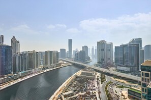 Miscellaneous - Modern Chic Studio Featuring Skyline Views (Dubai)