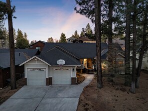 Exterior - Game Room + Outdoor Dining + BBQ | Near Big Bear Lake + Slopes | Pinecrest Lodge (Big Bear Lake)