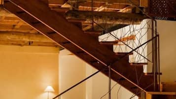 Dreibettzimmer, Balkon, Poolblick | Innenbereich