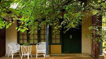 Doppelzimmer, Terrasse, Gartenblick | Terrasse/Patio