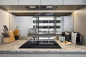Apartment | Private kitchen - Brand New Apartment in Albert Park With Pool & Gym (Melbourne)