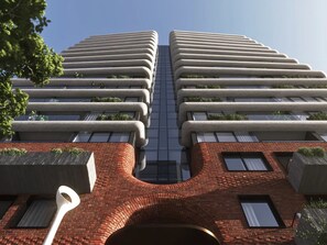 Apartment | Reception - Brand New Apartment in Albert Park With Pool & Gym (Melbourne)