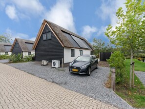 Bungalow | Exterior