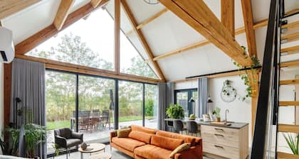 Luxury Thatched Holiday Home for up to 6 People