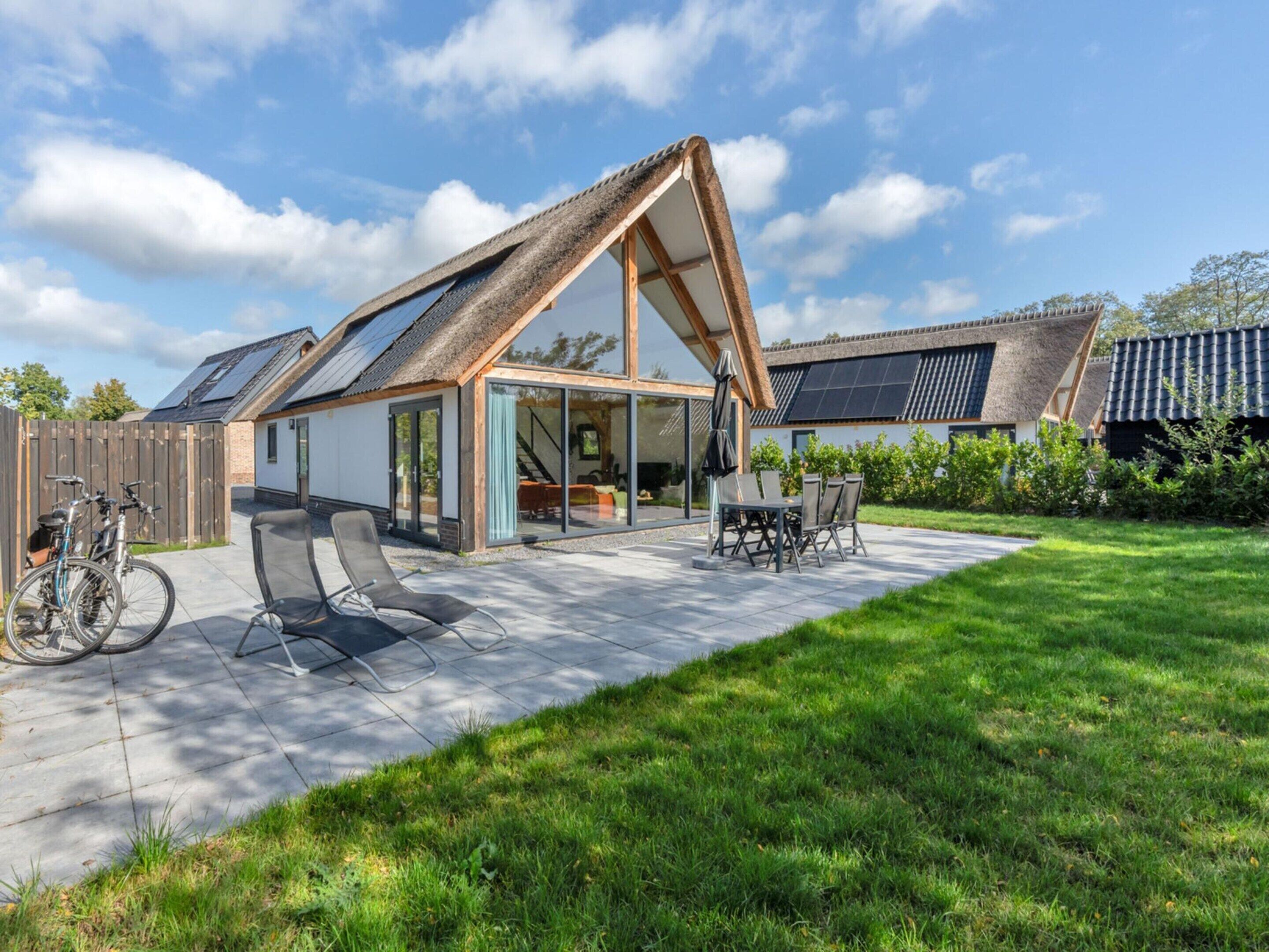 하우스 | 야외 식당