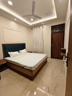 Deluxe-Doppelzimmer, Balkon, Stadtblick