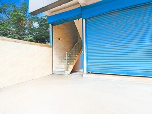 House | Reception