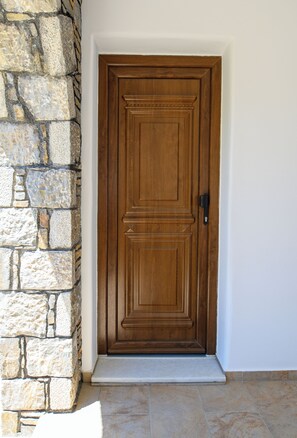 Exterior detail - VILLA ANDROMEDA (AEGIALI)