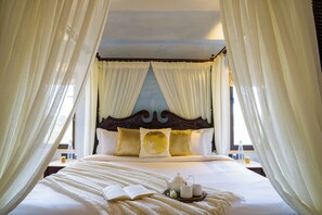 Deluxe Villa, Hill View | Iron/ironing board, free WiFi - ELIVAAS The Kanota Retreat 4 BHK Villa (Jaipur)