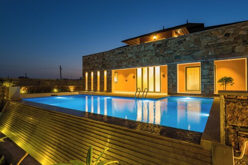 ELIVAAS The Kanota Retreat 4 BHK Villa