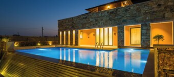 ELIVAAS The Kanota Retreat 4 BHK Villa
