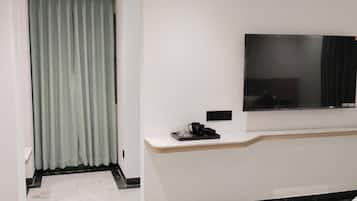 Dobbeltrom – deluxe, byutsikt | Innvendig