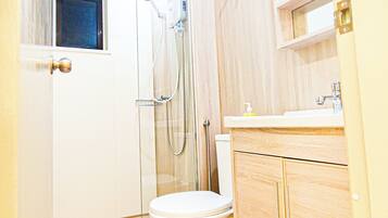 Gác Deluxe, ban công, quang cảnh núi | Phòng tắm