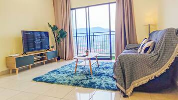 Gác Deluxe, ban công, quang cảnh núi | Khu phòng khách