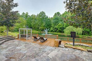 Terrace/patio - Fire Pit + Yard: Modern Mtn Retreat in Andrews (Andrews)