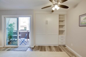 Interior - San Diego Studio w/ Pool Access, 5 Mi to Comic-Con (San Diego)
