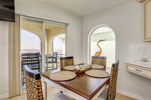Dining - Waterfront Resort Home! Extended Jensen Beach Stay (Jensen Beach)