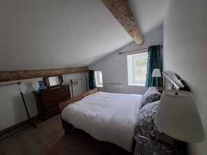 Iron/ironing board, WiFi, bed sheets - Charming two-room barronies large terrace (Montbrun-les-Bains)
